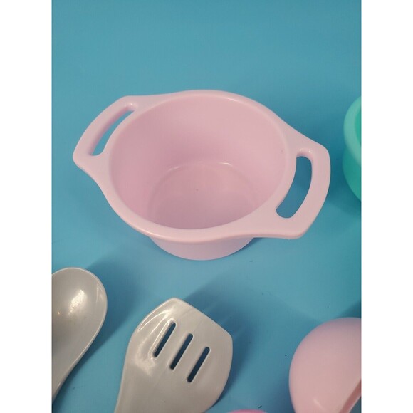 Pretend Cooking Set Pot Pan Spoons Mixer Plastic Play Circle Battat 13 Pieces - Picture 8 of 12